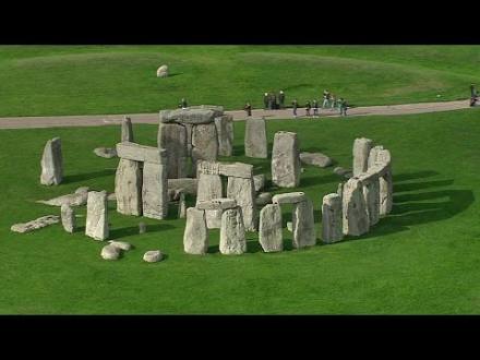 BBC Learning English: Video Words in the News: Stonehenge tunnel (3rd December 2014) - YouTube