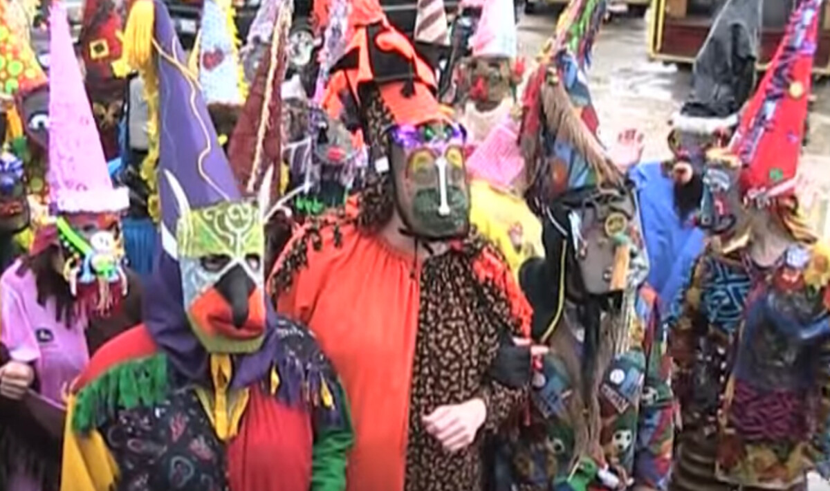 Marking Mardi Gras in Louisiana's Cajun Country - YouTube