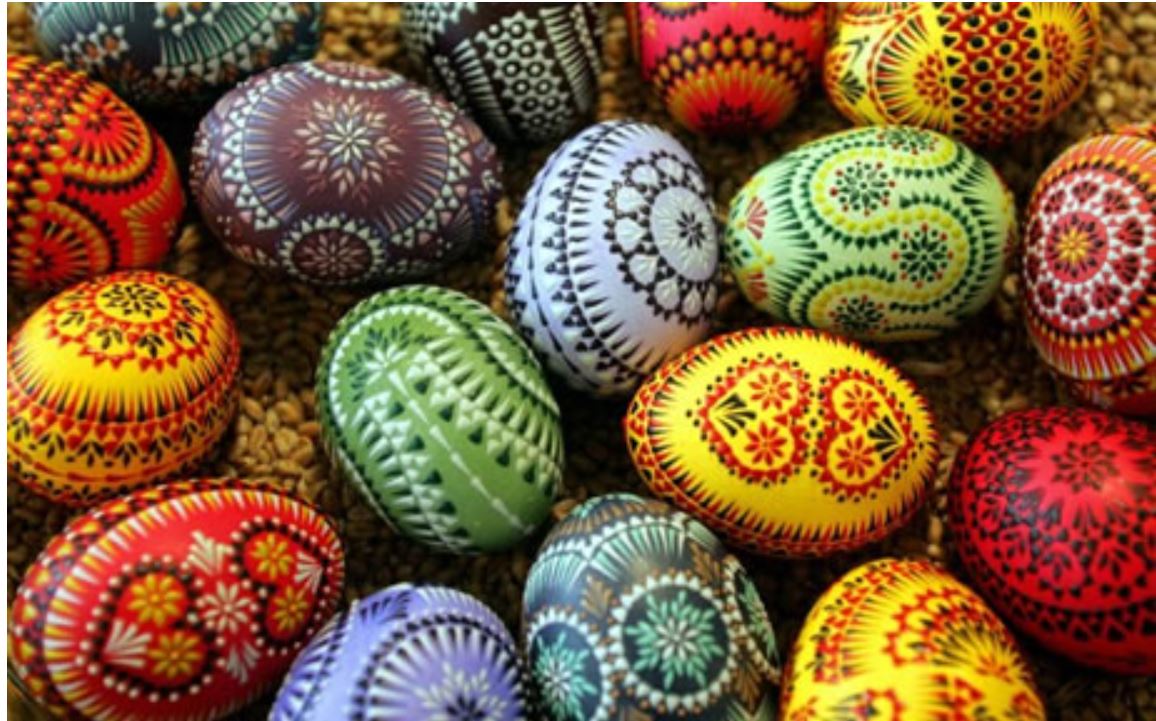 TOP 8 EASTER EGG TRADITIONS AROUND THE WORLD