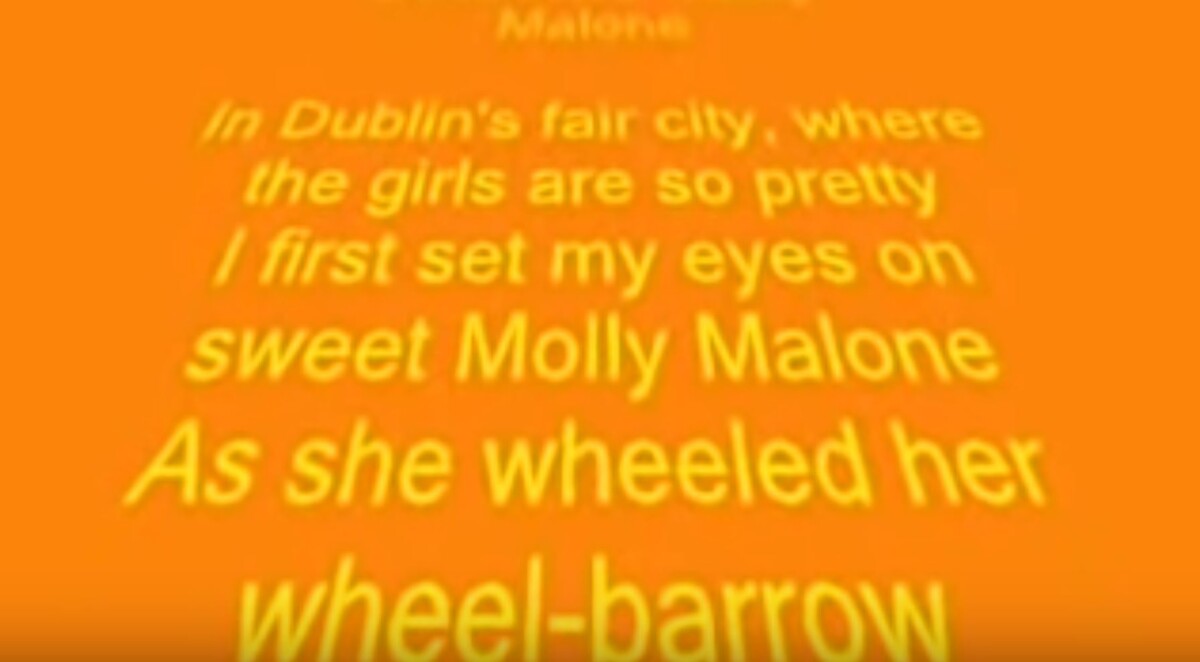 The Dubliners - Molly Malone - YouTube