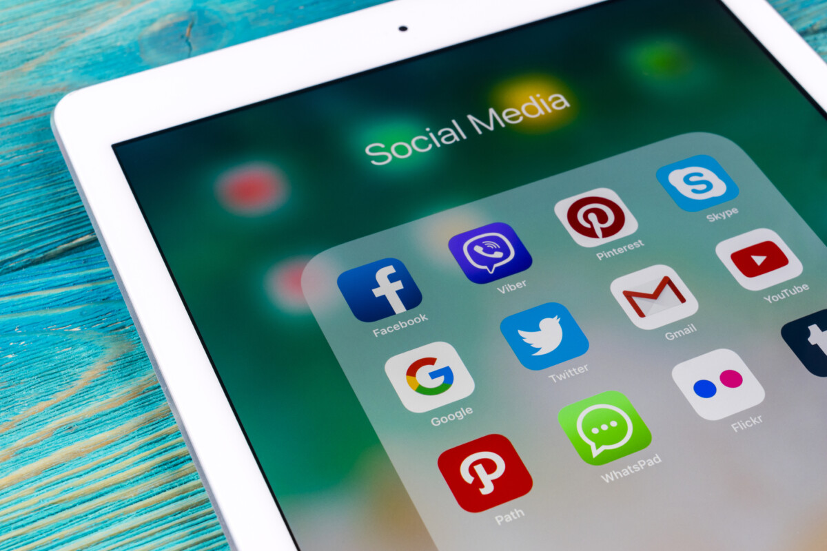 Who Invented Social Media? | Wonderopolis