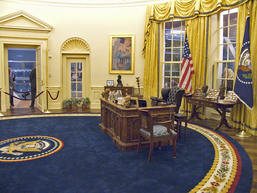 Is the Oval Office Really an Oval? | Wonderopolis