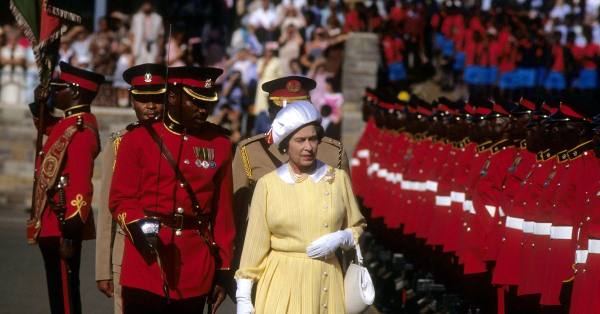 Queen Elizabeth II and colonialism, explained by an expert on the British Empire - Vox
